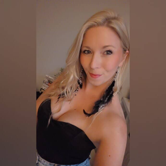 Profile of nikkib653466