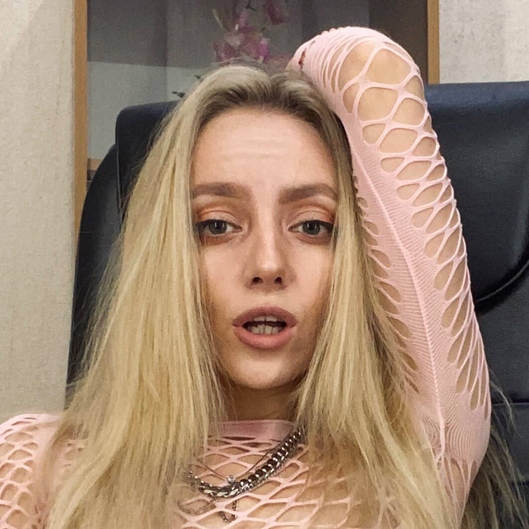Profile of emi_sweetyy