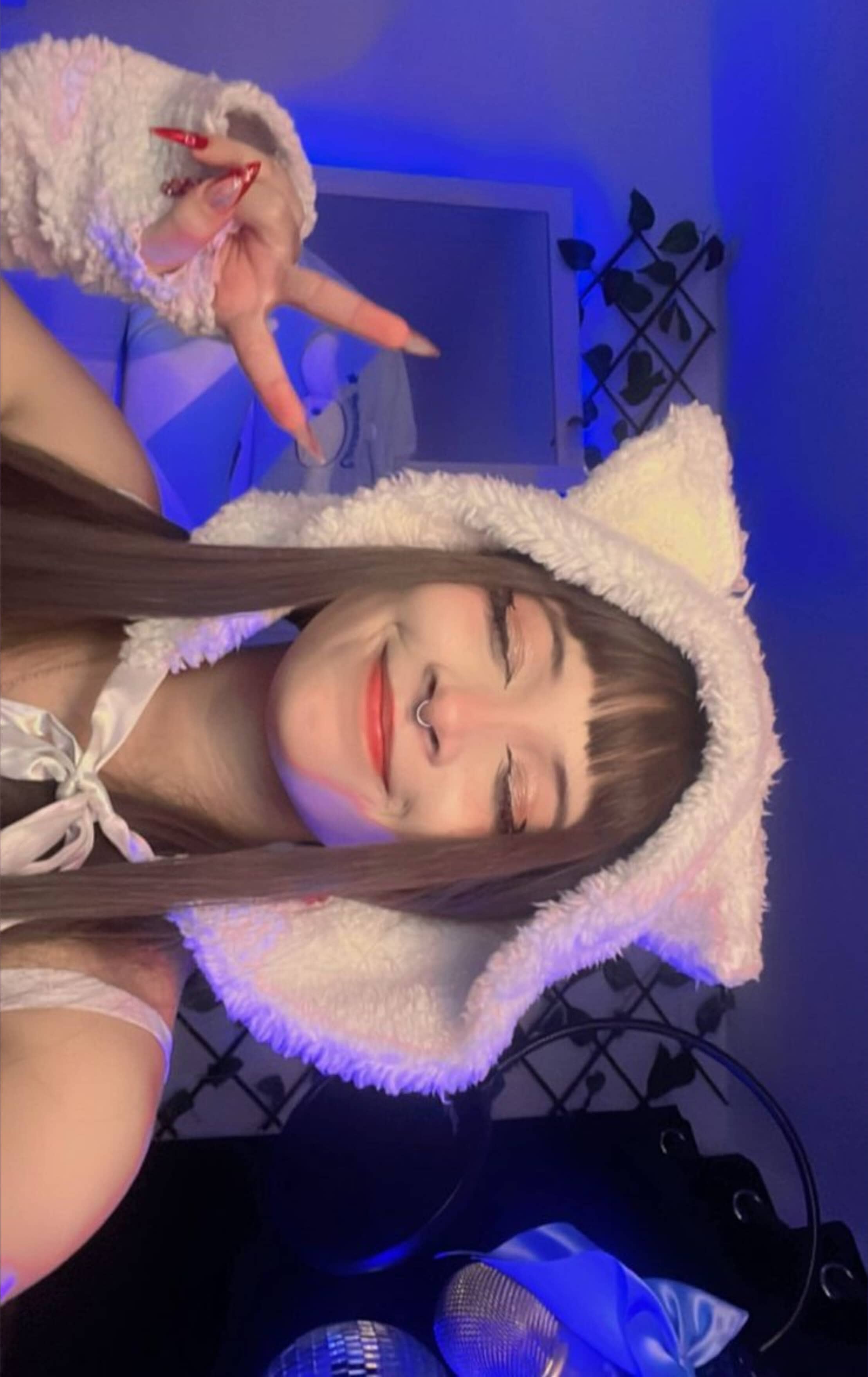 Profile of nepobaby_png