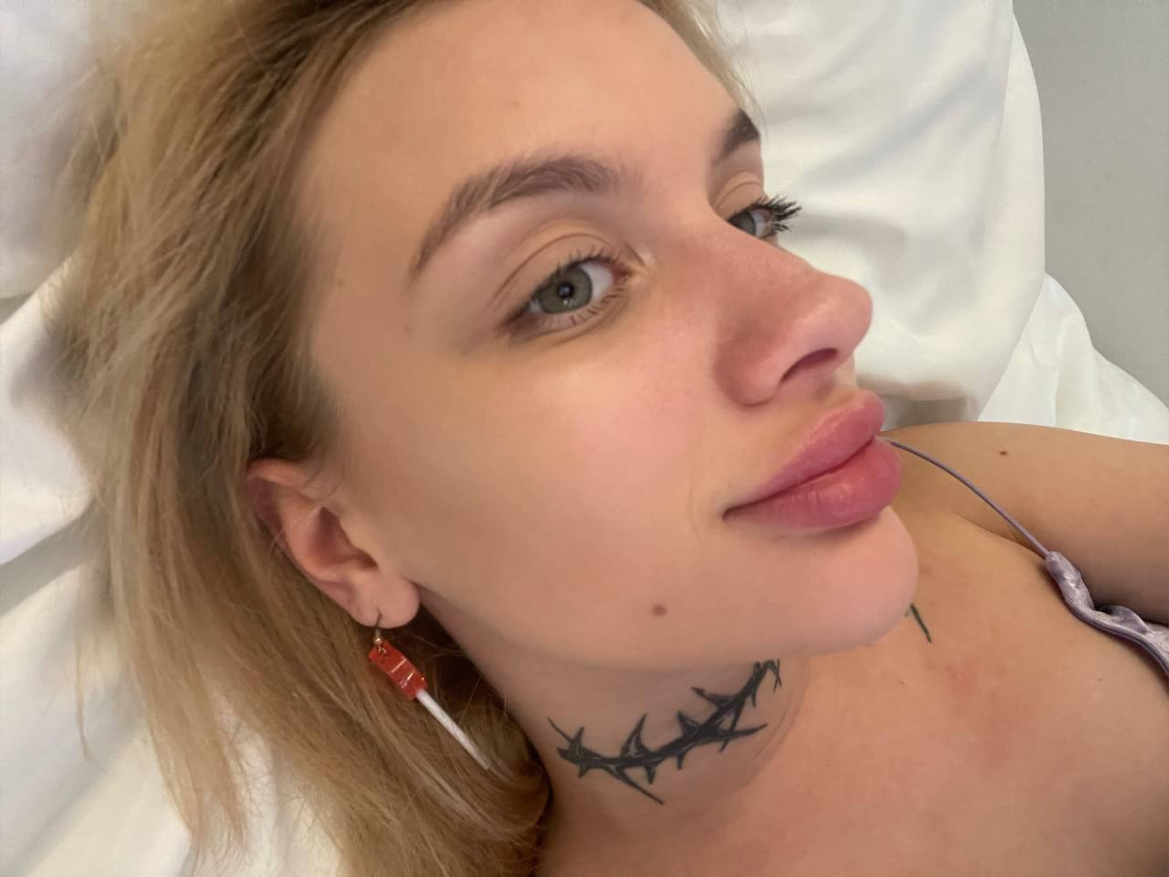 Profile of ashleyxxxstoned