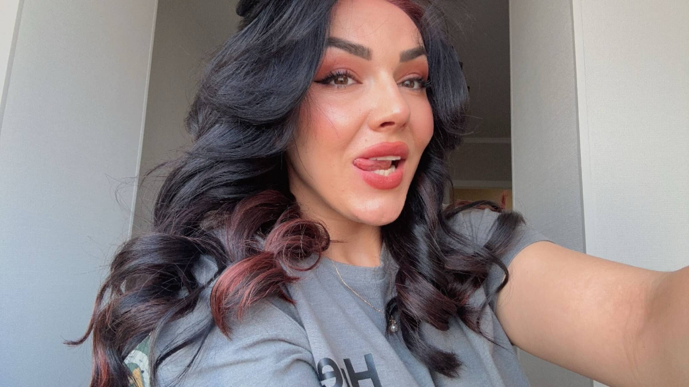 Profile of misshoneytv