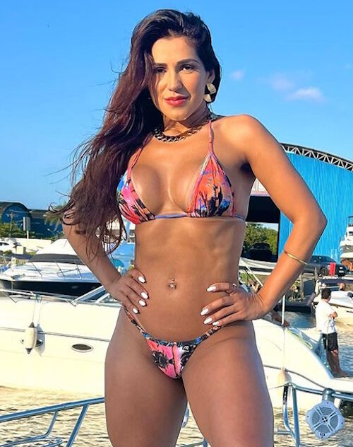 Profile of bellajenoficial