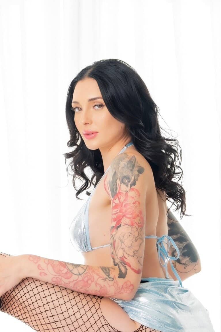 Profile of charlottesuxxx